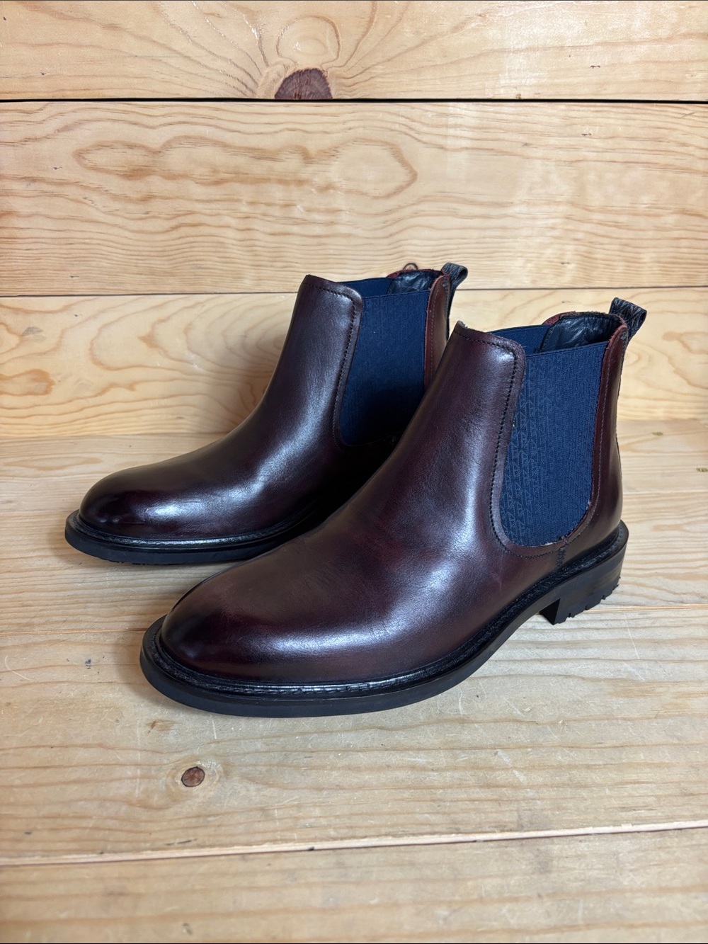 Ted Baker London Warkrr Chelsea boots 7